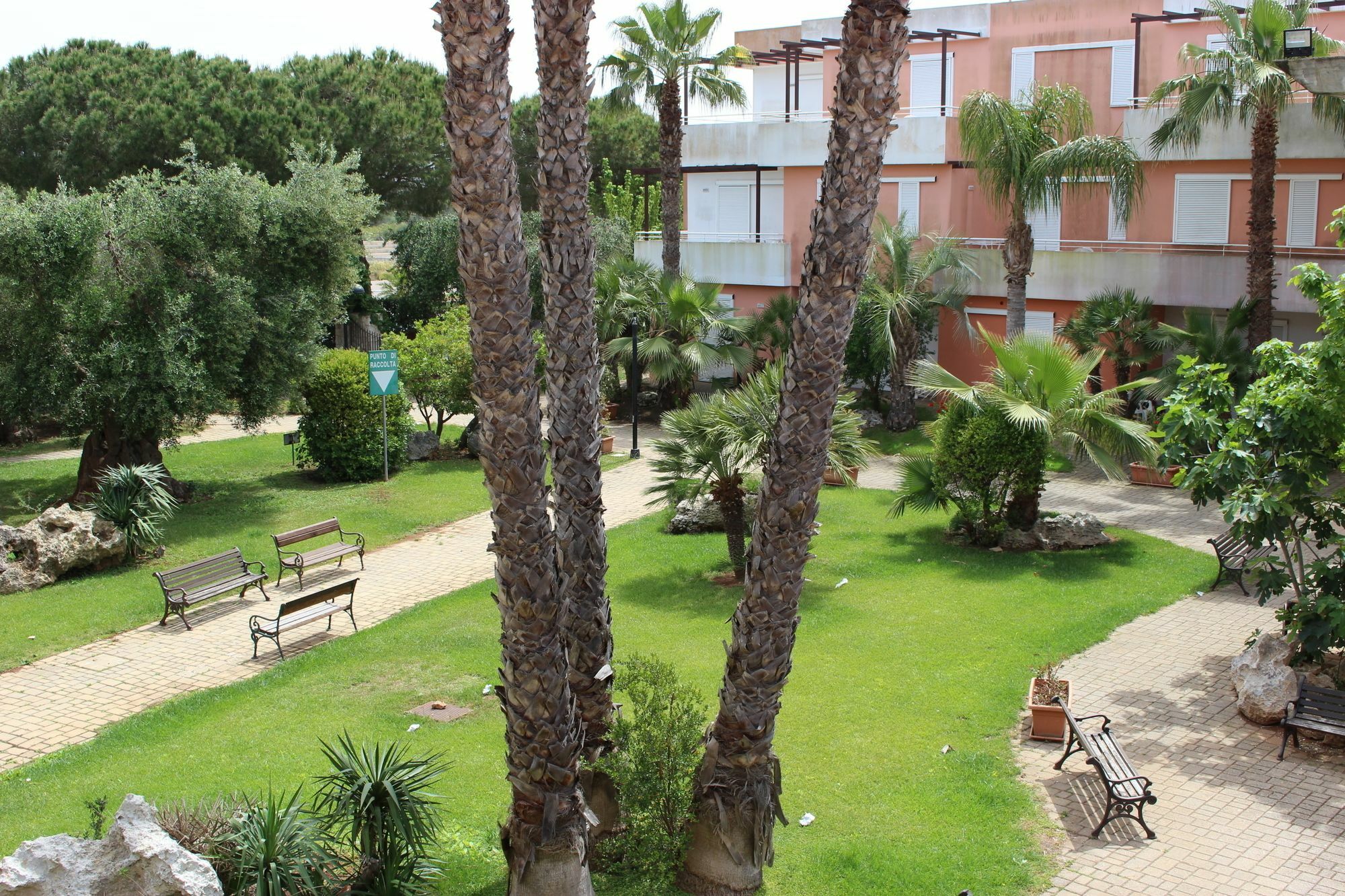 Tramonti Aparthotel Sant Isidoro (Apulia)